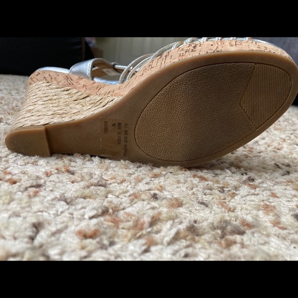 Silver wedged heels - Picture 3 of 4